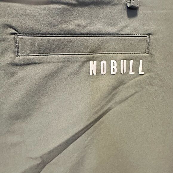 NWT NOBULL Men’s Golf Pants Gray Flat Front Straight Leg - Size 33 x 34 - Picture 3 of 10